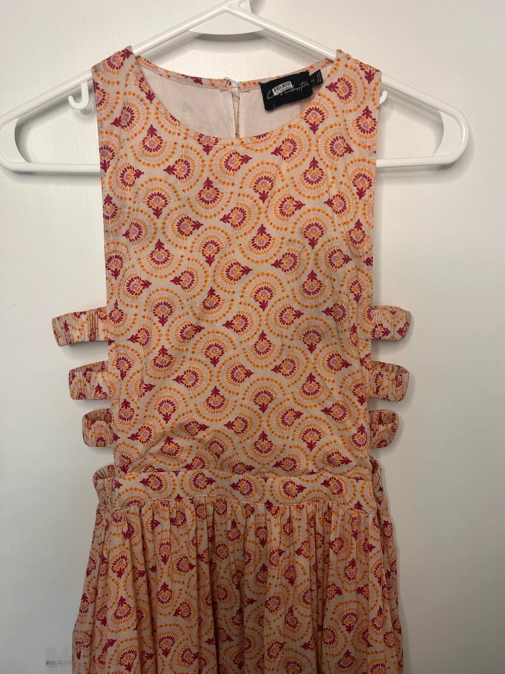 ANTHROPOLOGIE LOVE & LIBERATION TIERED SIDE CUTOUT SUNDRESS SIZE SMALL - Picture 4 of 14